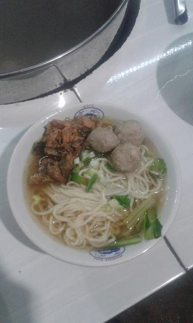 BAKSO JUMBO & MIE AYAM  CAHAYA 