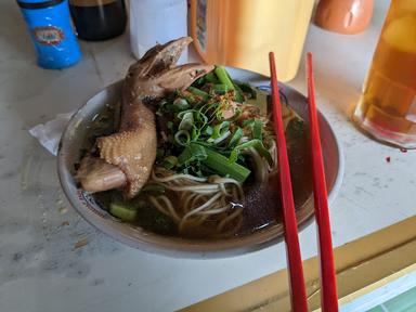 MIE AYAM & BAKSO  BMB 