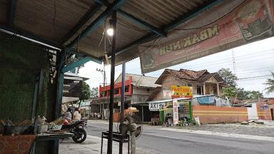 SATE AYAM MADURA MBAK NUR