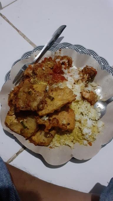 AYAM PENYET SERUNDENG GARUDA