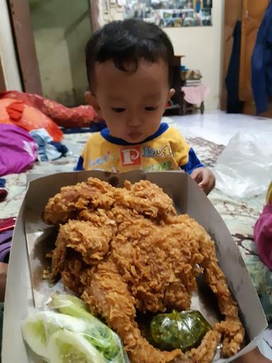 AYAM POTONG PAK UBET