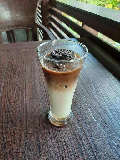 KOPI PLOSOK DAN SEGO THIWUL