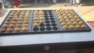 TUKU TAKOYAKI KU