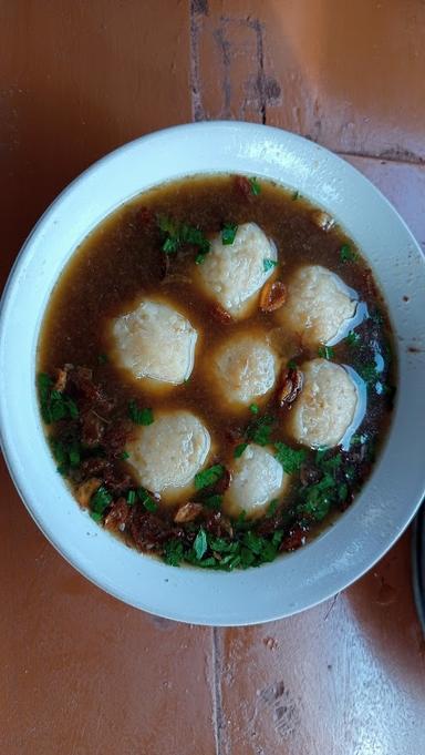 MIE AYAM & BAKSO POJOK-AN