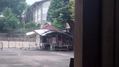 WARUNG BU NARNI