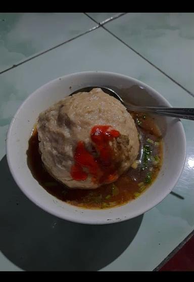 BAKSO & MIE AYAM ANITA