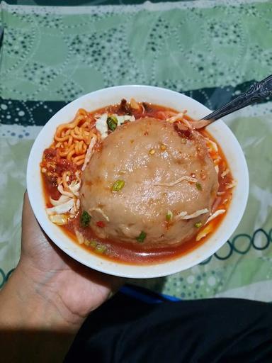 BAKSO & MIE AYAM ANITA