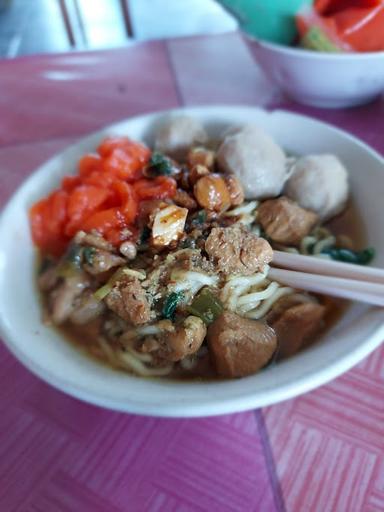 BAKSO & MIE AYAM BINTANG EMAS