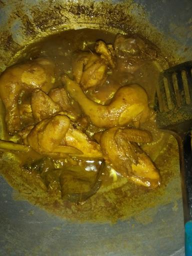 AYAM PENYET ZAHRA