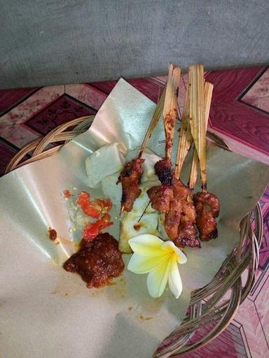 SATE BABI BAWAH SORONGAN