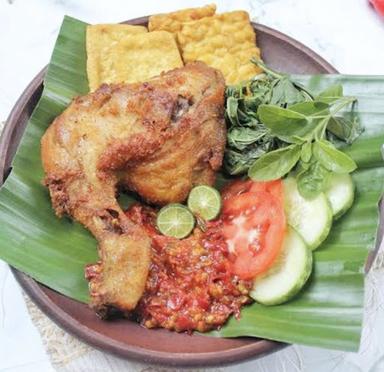 WARUNG MIKA