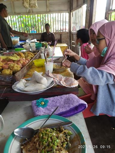 WARUNG MAKAN BU KASIEM