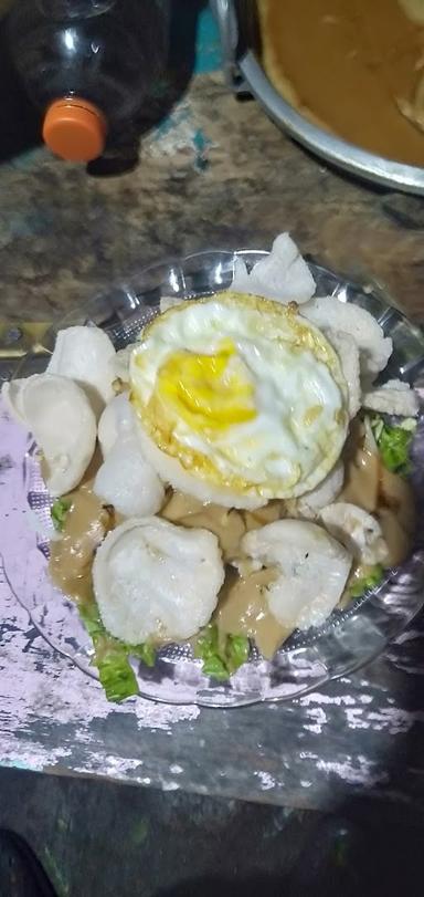 GADO GADO BALI(BAYU LINGGAR)