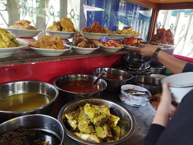 MASAKAN PADANG PALAPA ASLI SEJAK 1994 (DI PEREMPATAN)