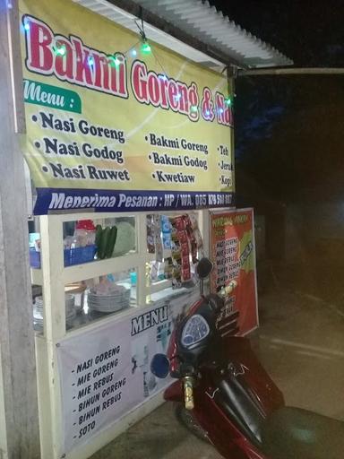 WARUNG BAKMI DAN NASI GORENG KANG YO