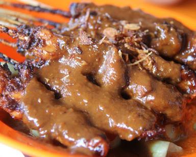 SATE AYAM MAS SAJI