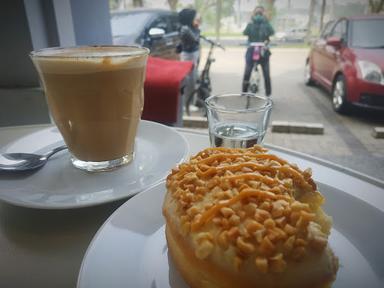 GARMELIA BAKERY KOTA BARU PARAHYANGAN