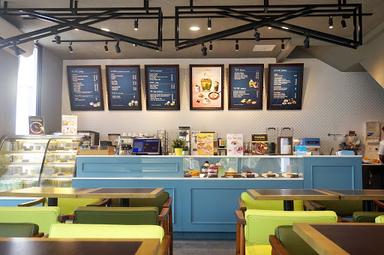 CAFFE BENE KOTA BARU PARAHYANGAN