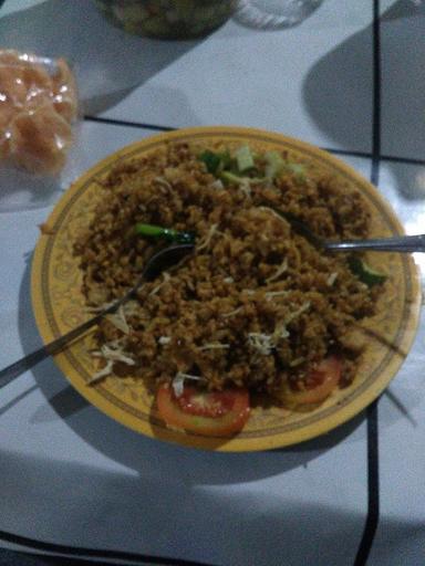 WARUNG NASI IBU UDE & NASI GORENG