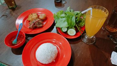 WARUNG NASI KHAS SUNDA LALABAN