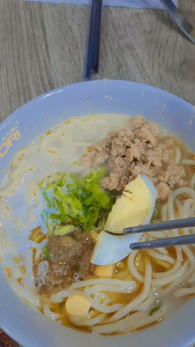 KEDAI MIE RAMEN AOTORI DAMAR