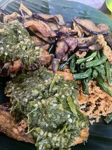 AYAM GEPREK CABE HIJAU BANG NAHLIZAR