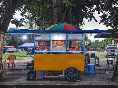 MIE AYAM IDOLA GOR