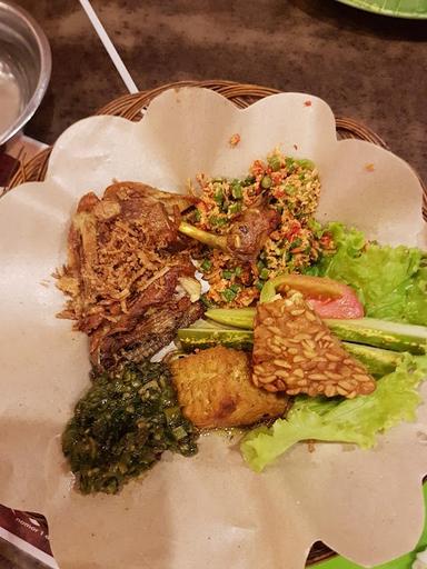 AYAM PENYET JAKARTA