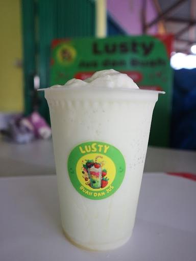 LUSTY JUS DAN BUAH