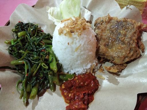 PECEL LELE MANIA