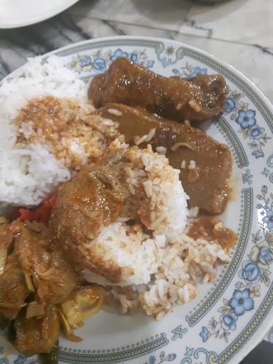 RUMAH MAKAN PARAK GADANG