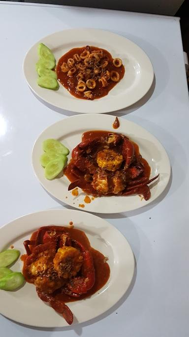 RUMAH MAKAN PARAK GADANG