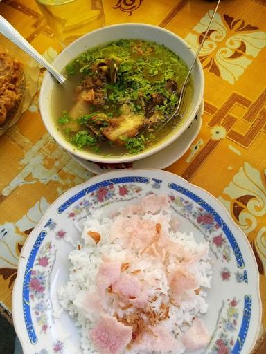 SOP TULANG DAN STENGKEL SAPI MANGUNSANGKORO