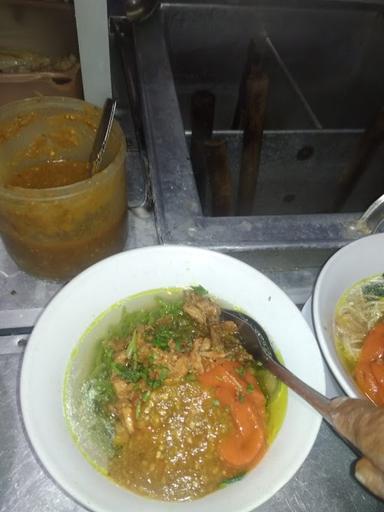 MIE AYAM HERBAL DAN BAKSO MALANG (BASOKAR AURORA)