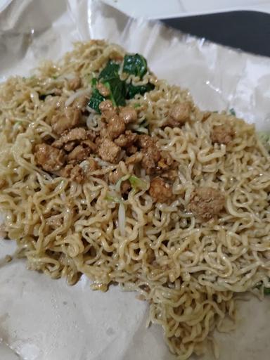 BAKMIE AYAM KALIMATI 22