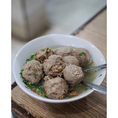 BAKSO & SOTO PAK YANTO (PADEMANGAN)