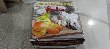 ROTI SRIKAYA & BAKPAO ACHIN - PADEMANGAN