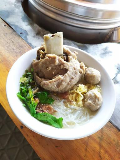 BAKSO DAN MIE AYAM SELERA KITA