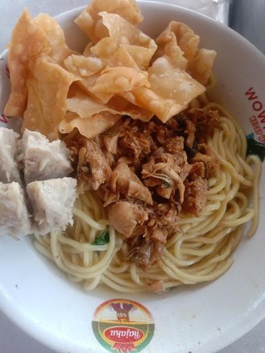 BAKSO & MIE AYAM KAMPUNG BARU