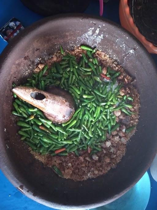 AYAM PENYET DO'A IBU LAMONGAN