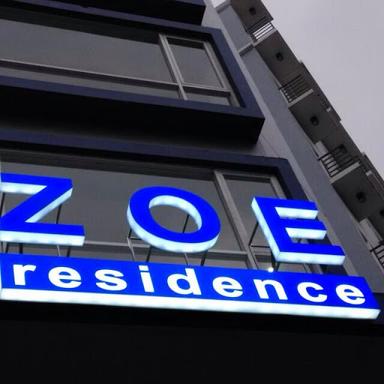 ZOE RESIDENCE & CAFE