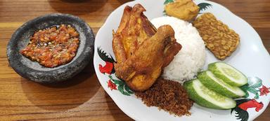 AYAM GORENG MBA NI MENDRISIO