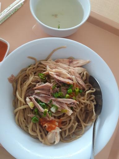 BAKMI AYAM ALOK