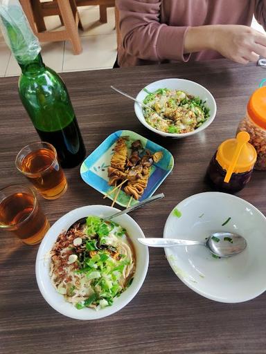 BUBUR AYAM PAK GENDUT