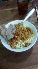 Mie Ayam Bakso Budi 4