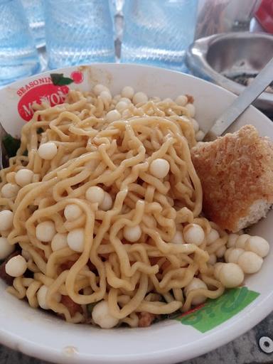 MIE AYAM BAKSO MAS BUDI BREBES