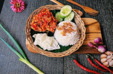 NASI UDUK BU EDI