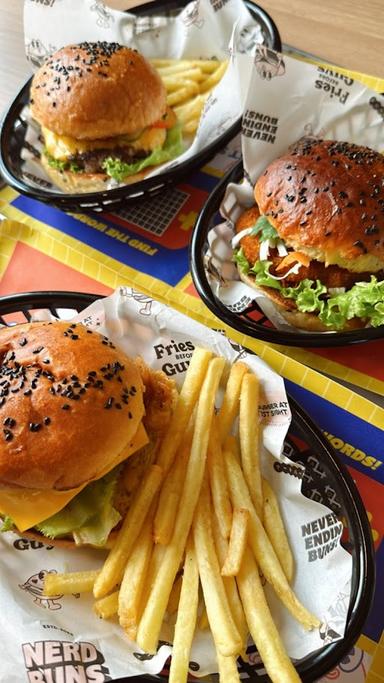 NERD BUNS BURGER-GADING SERPONG