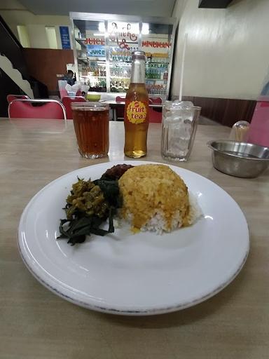 RESTORAN SEDERHANA JAYA MASAKAN PADANG