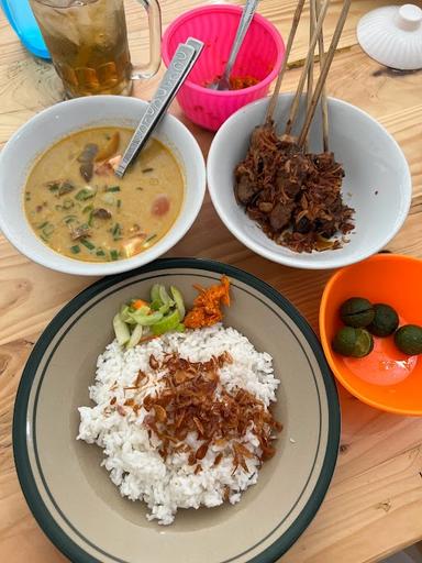 SOTO TANGKAR & SATE KUAH BANG CECEP